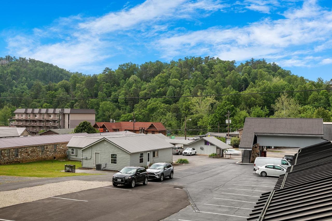 Gatlinburg Mountain Inn Zewnętrze zdjęcie
