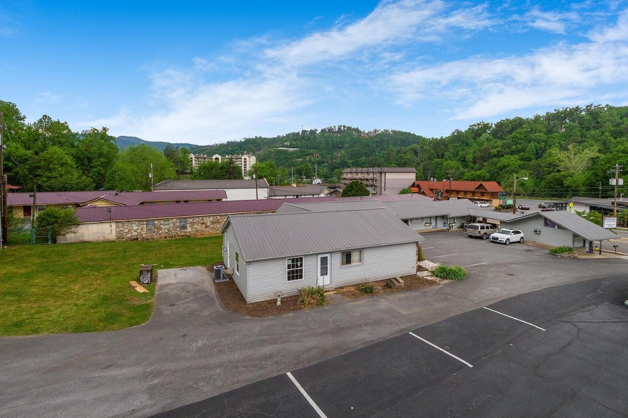 Gatlinburg Mountain Inn Zewnętrze zdjęcie